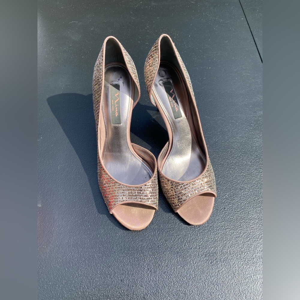Nina New York Elegant Brown Peep-Toe Heels